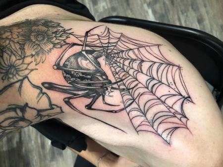 Ashes Bardole - spider-spinning-web-shoulder-tattoo